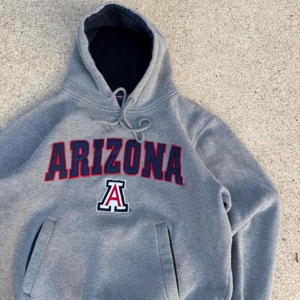 Vintage Univeristy of arizona grey sweatshirt vintage 00s